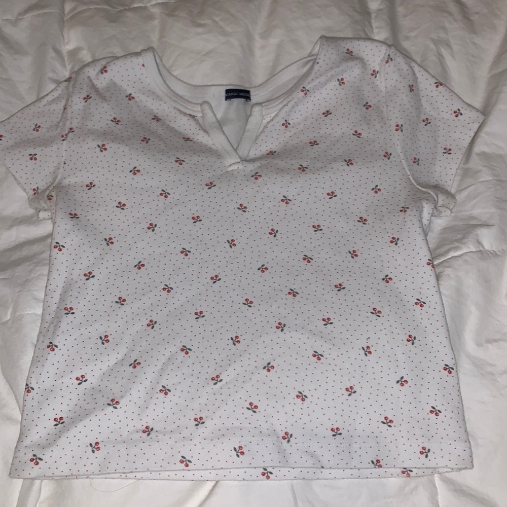 white cherry top